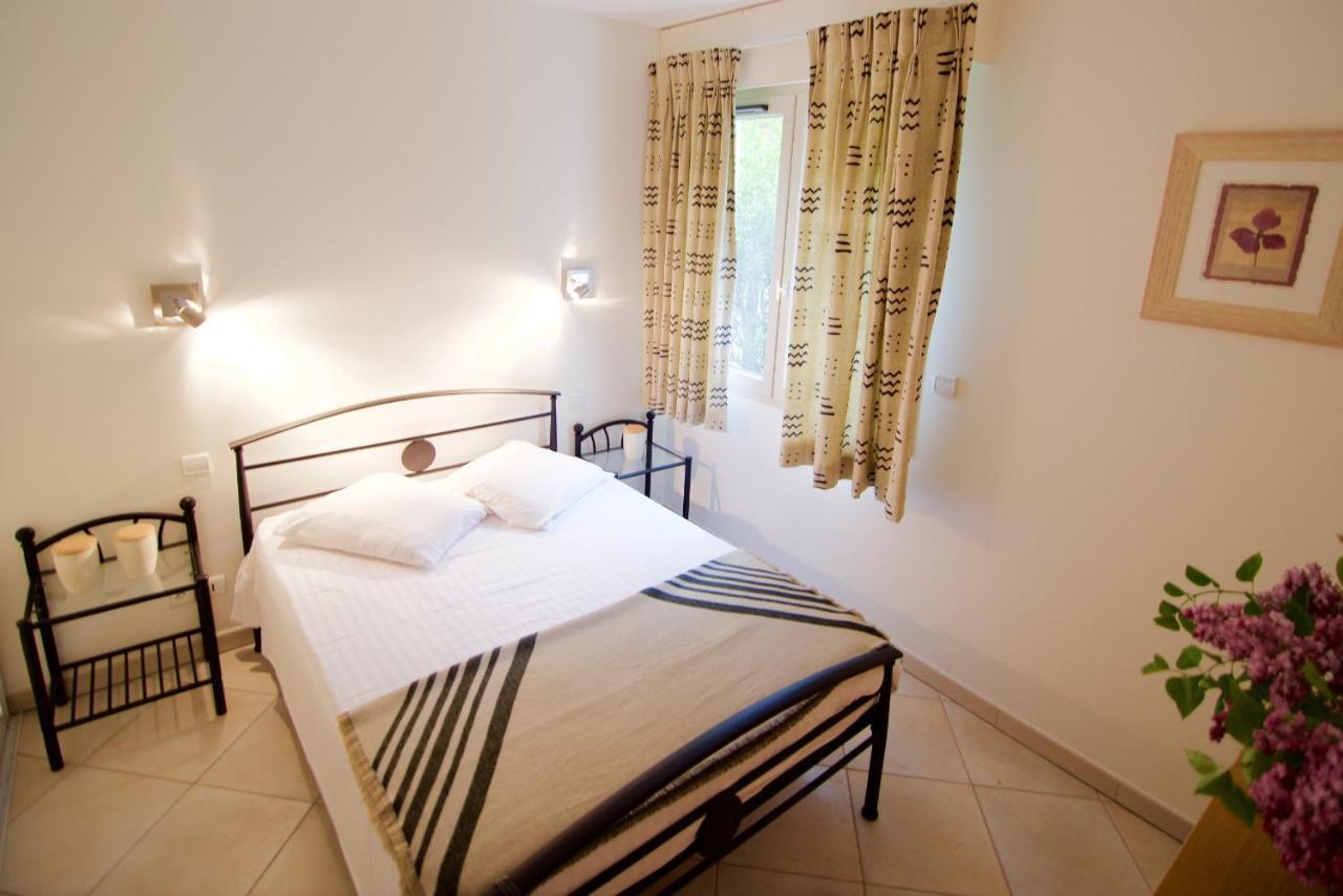 L'Hermitage, 3 Appartements Avec Terrasse, Vue Lac, Parking Et Piscine, Lla Selections By Location Lac Annecy Talloires Ngoại thất bức ảnh