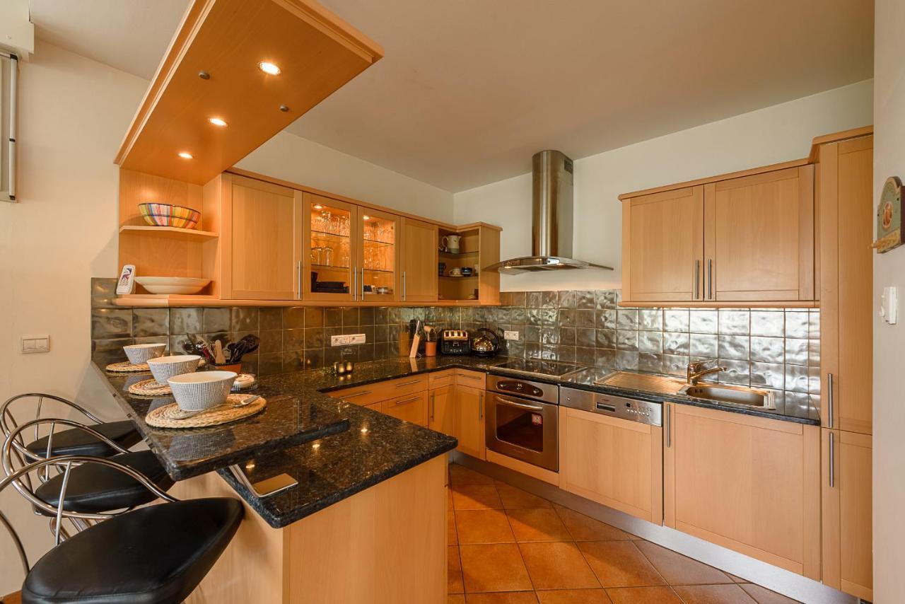 L'Hermitage, 3 Appartements Avec Terrasse, Vue Lac, Parking Et Piscine, Lla Selections By Location Lac Annecy Talloires Ngoại thất bức ảnh